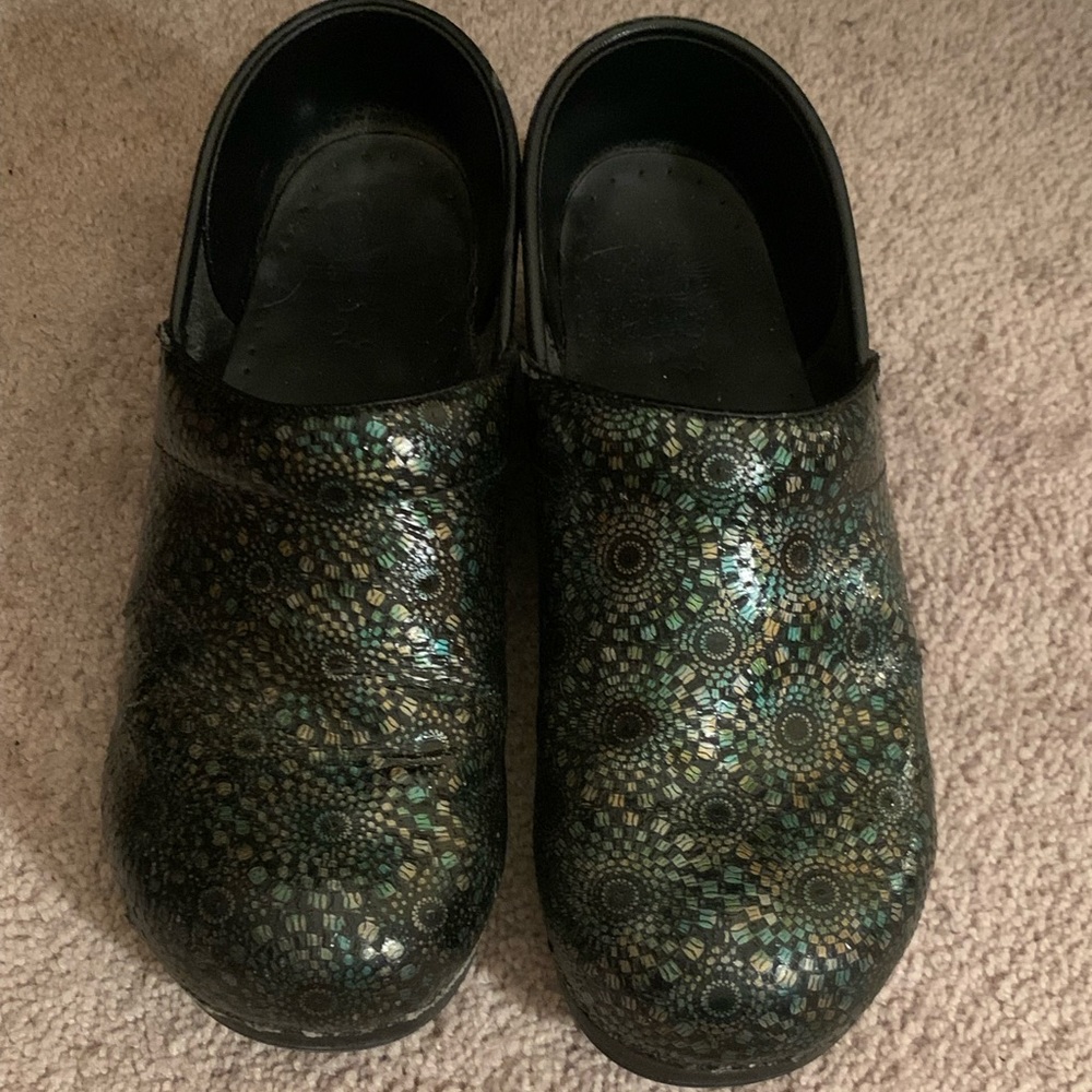 Dansko size 40